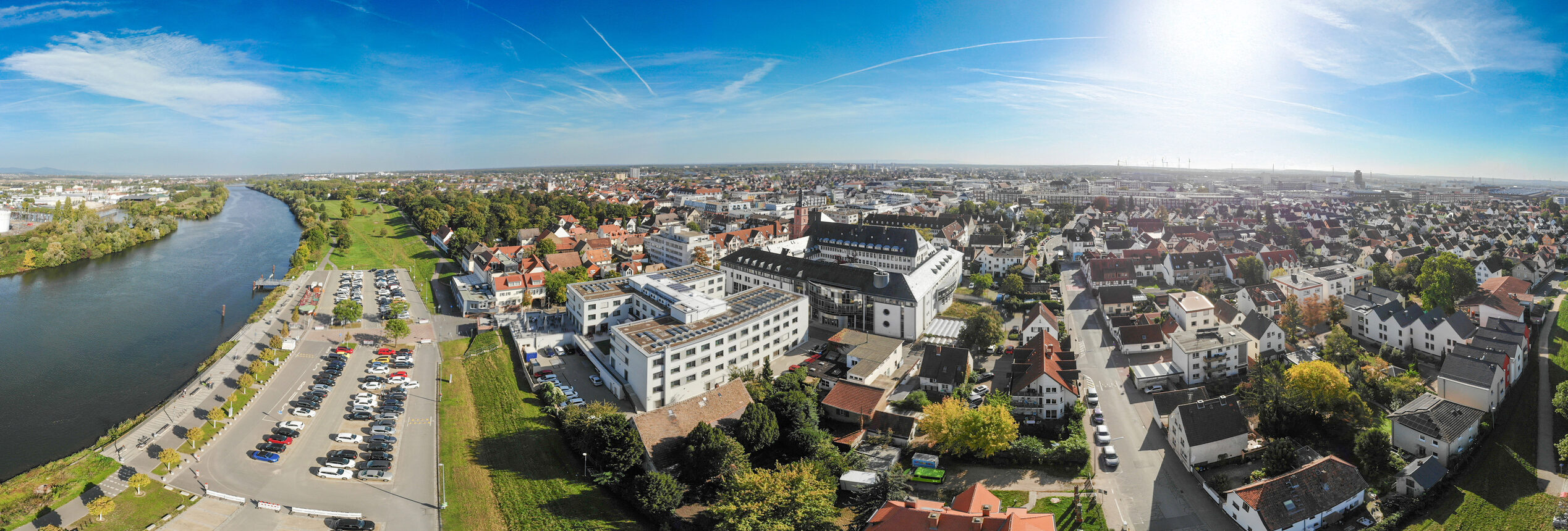 Luftbild, Rathaus, mk Hotel, Main, Landungsplatz, Mainvorland