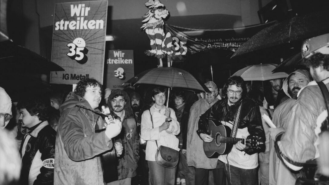 Streikende bei Opel im Jahr 1983