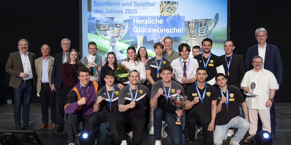 Das Foto zeigt die Verleihung der Titel "Sportlerinnen und Sportler des Jahres 2025."