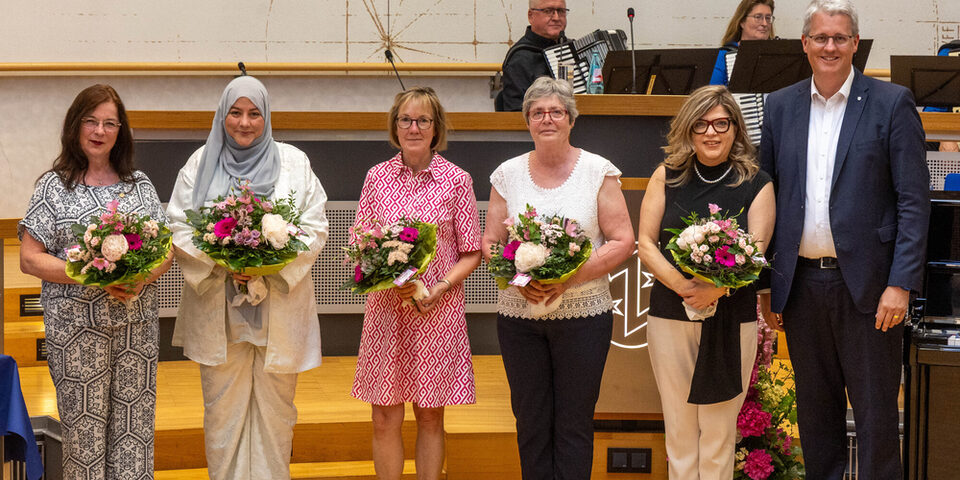 Verdienstplakette für besonderes Engagement