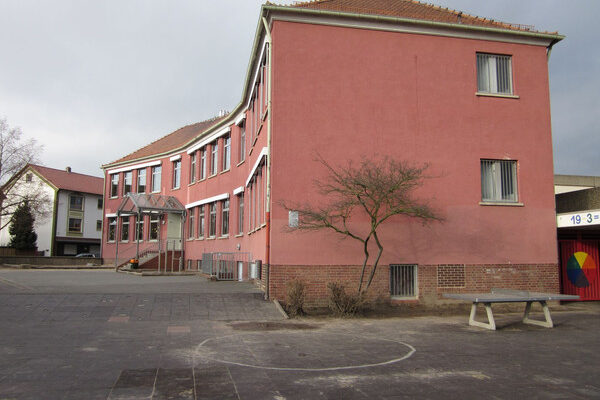 Gebäude Grundschule Königstädten