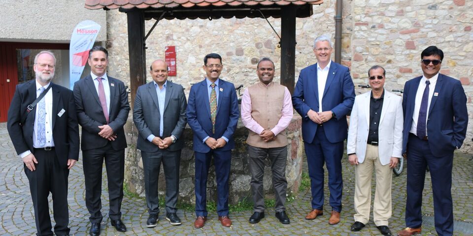 Offizielle Feier in der Festung mit Oberbürgermeister Patrick Burghardt, Vertreter des indischen Konzernmutter sowie der indische Generalkonsul und Konsul